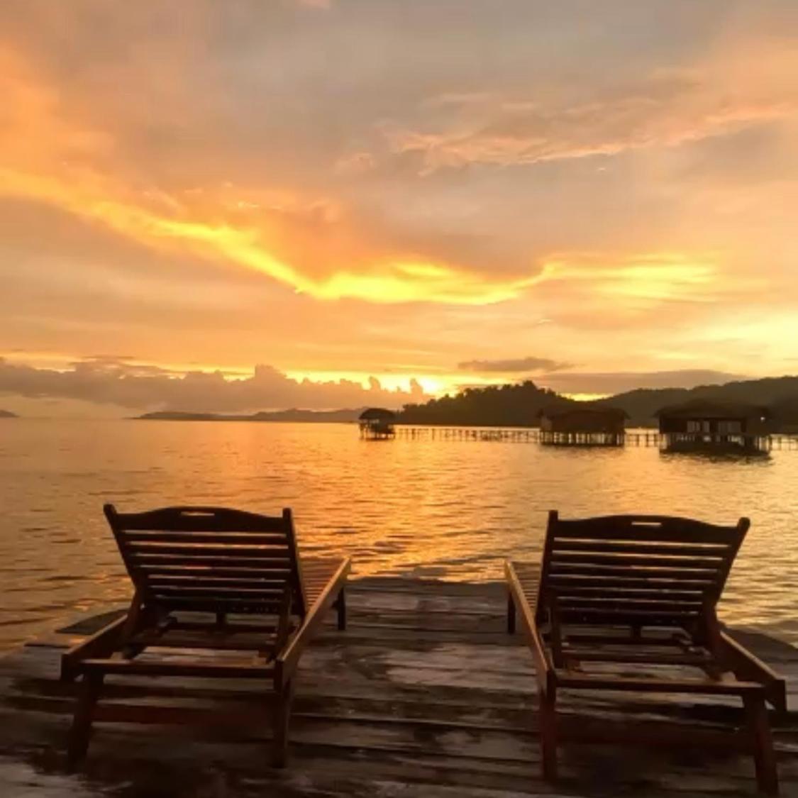 Coriana Dive Resort Waisai Exterior photo
